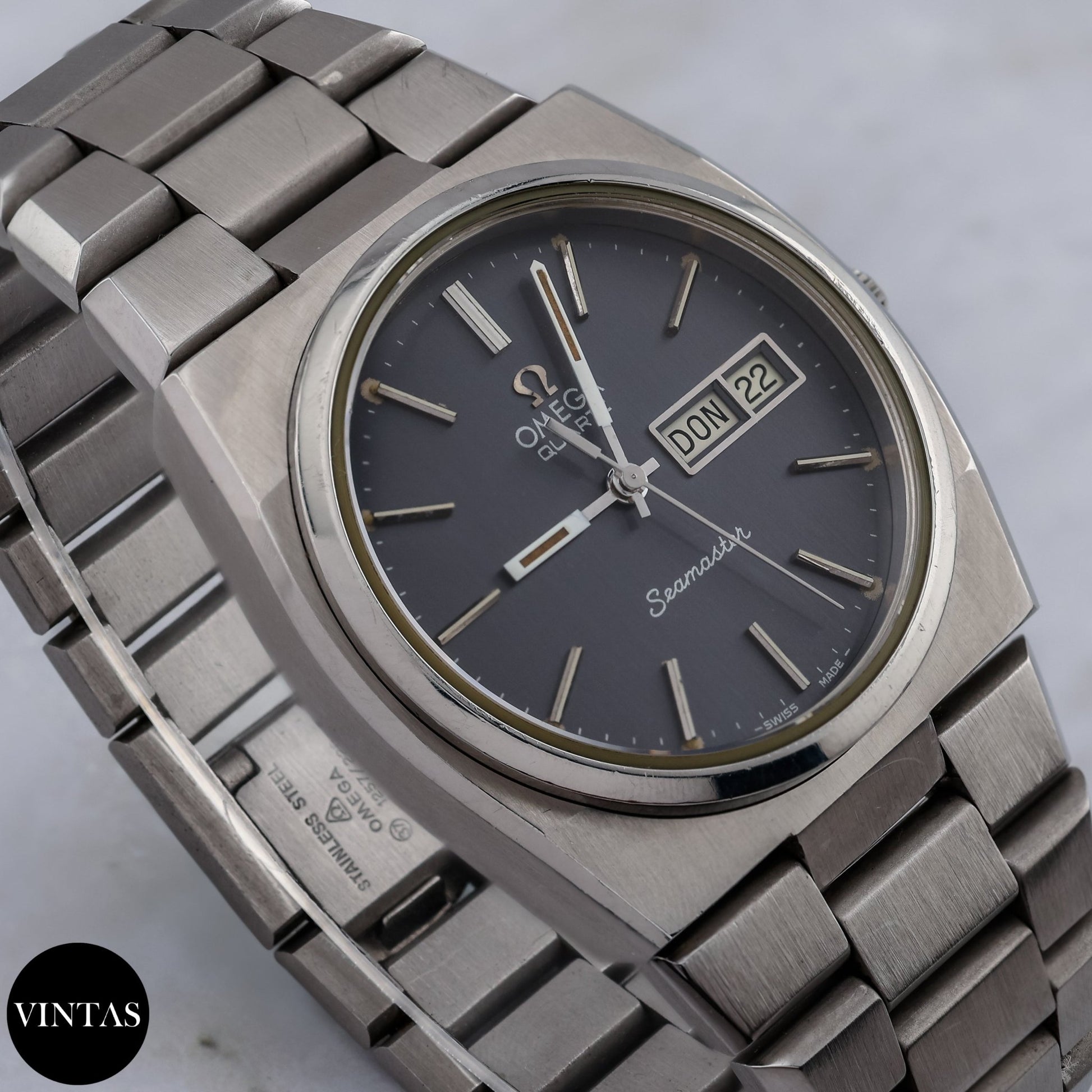 Omega Seamaster Day - Date 196.0089 - VINTAS