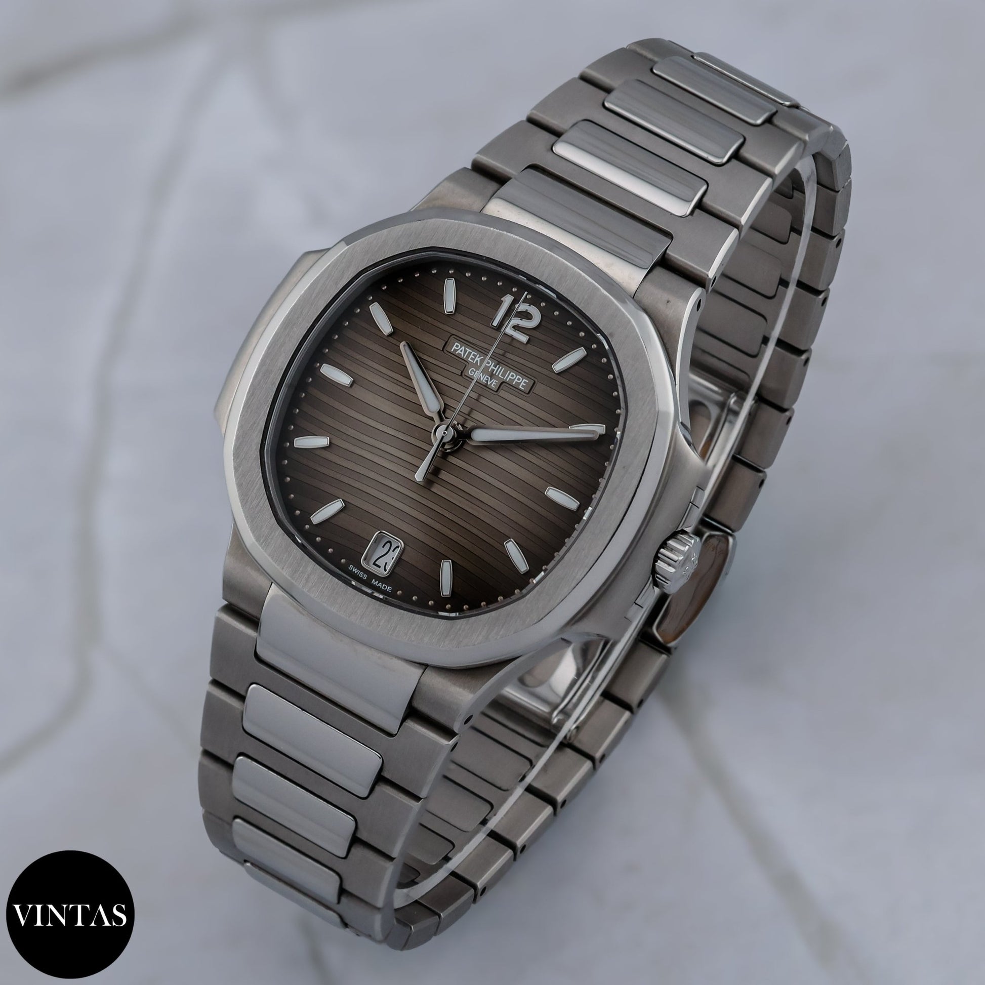 Patek Philippe Nautilus 7118/1A - 011 - VINTAS