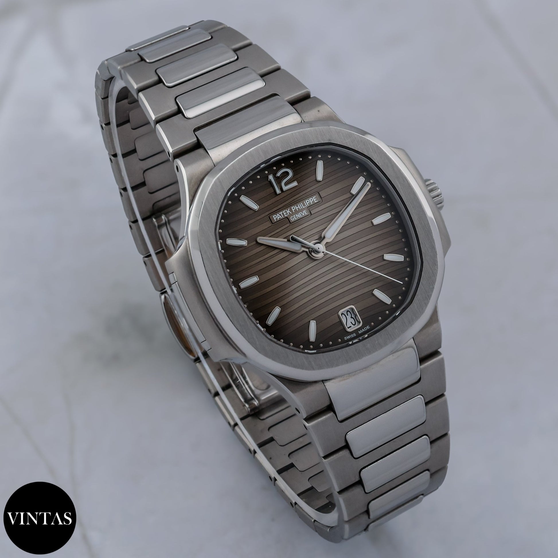 Patek Philippe Nautilus 7118/1A - 011 - VINTAS